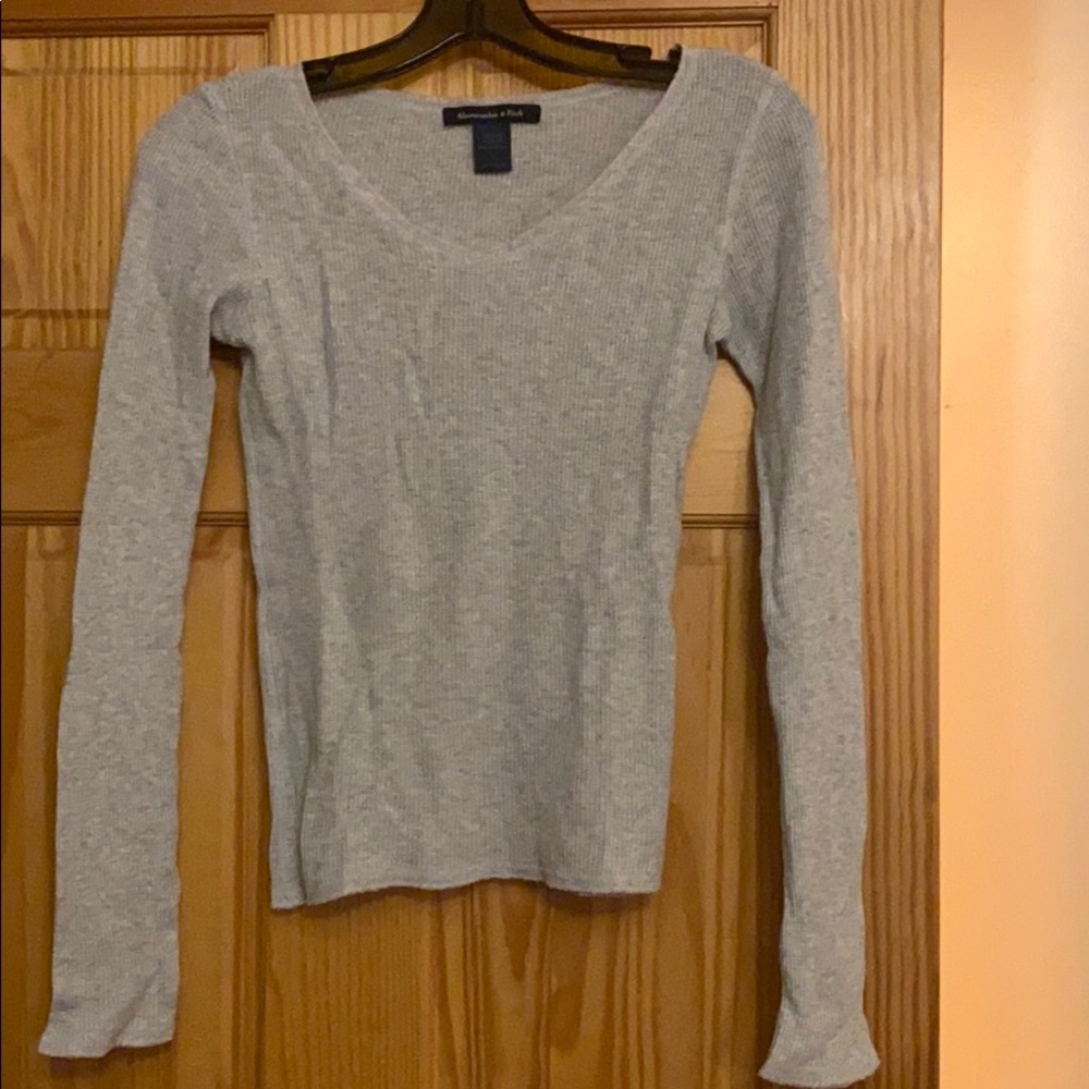 Abercrombie long sleeve, grey thermal top.